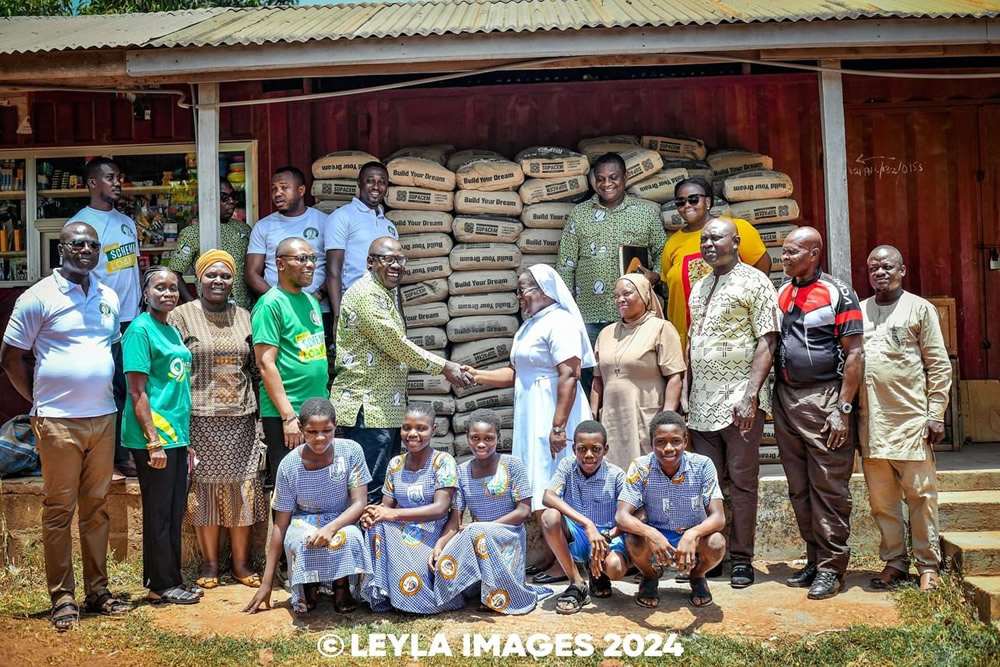 Presentation to Our Lady of Fatima
